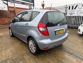 Used Mercedes-Benz A-Class 2011 for sale - 77462945: Photo