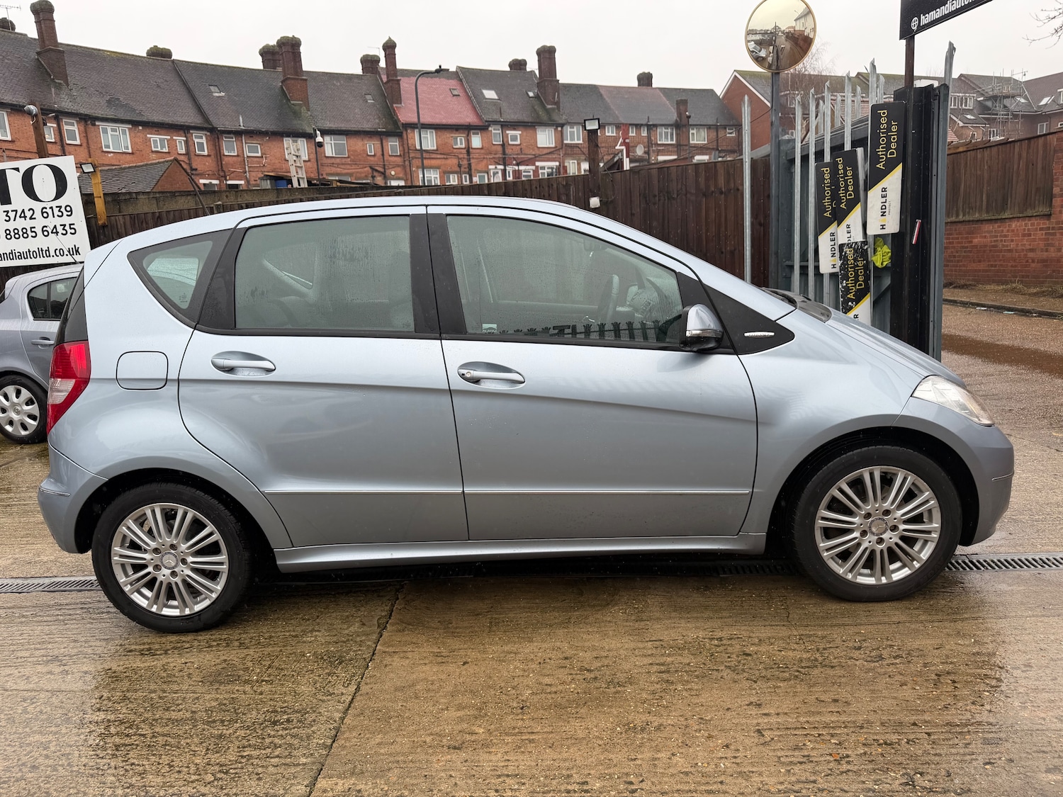 Used Mercedes-Benz A-Class 2011 for sale - 77462945: Photo 6