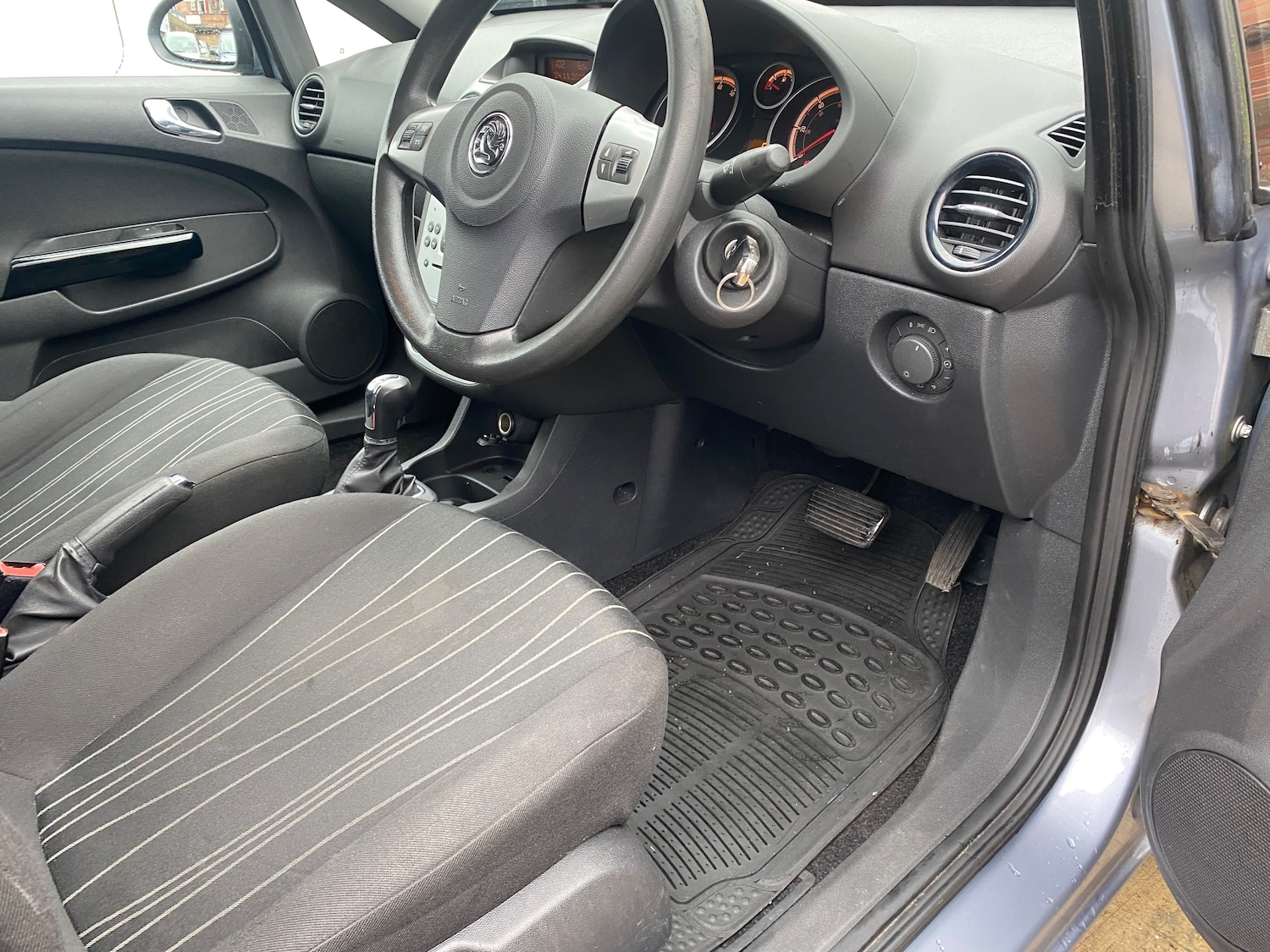 Used Vauxhall Corsa 2009 for sale - 76685530: Photo 12