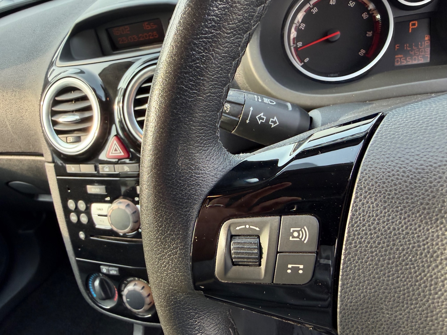 Used Vauxhall Corsa 2013 for sale - 77989809: Photo 13