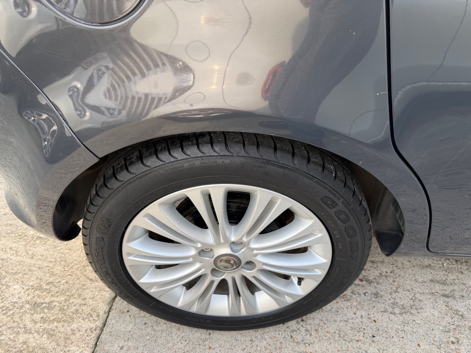 Used Vauxhall Corsa 2013 for sale - 77989809: Photo 16