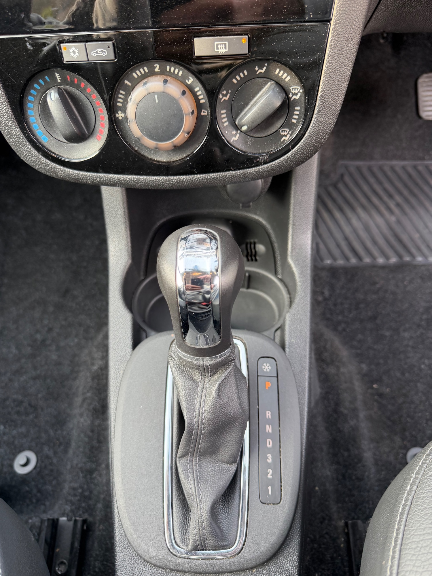 Used Vauxhall Corsa 2013 for sale - 77989809: Photo 21