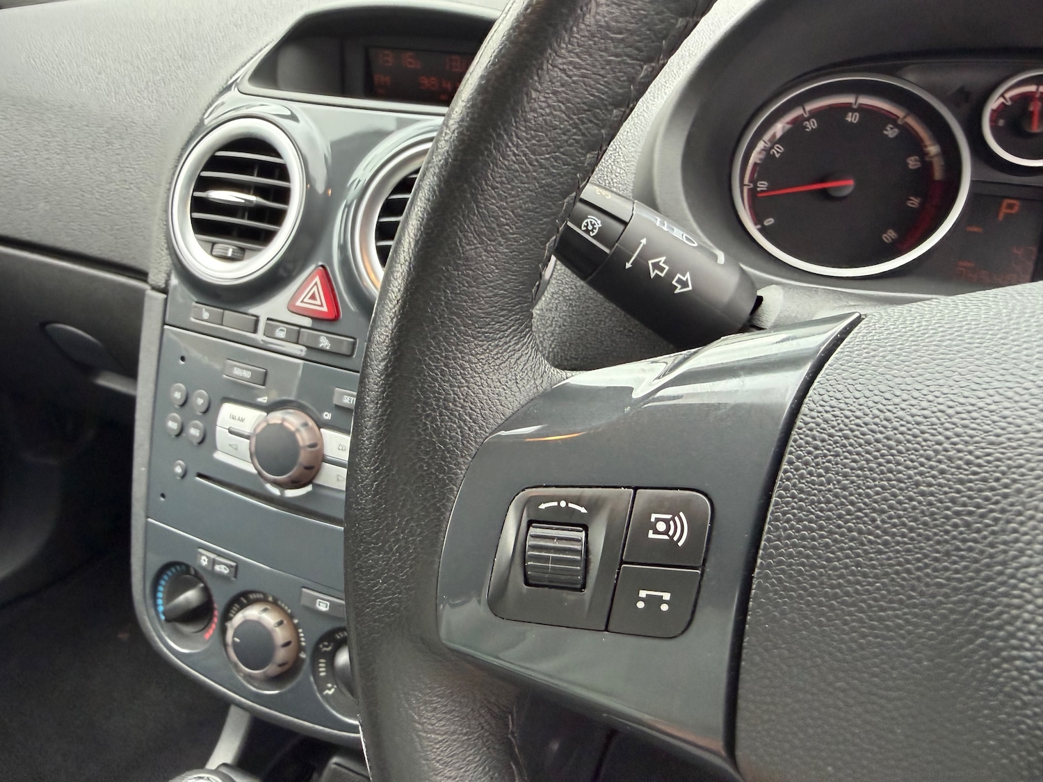 Used Vauxhall Corsa 2011 for sale - 77698501: Photo 12