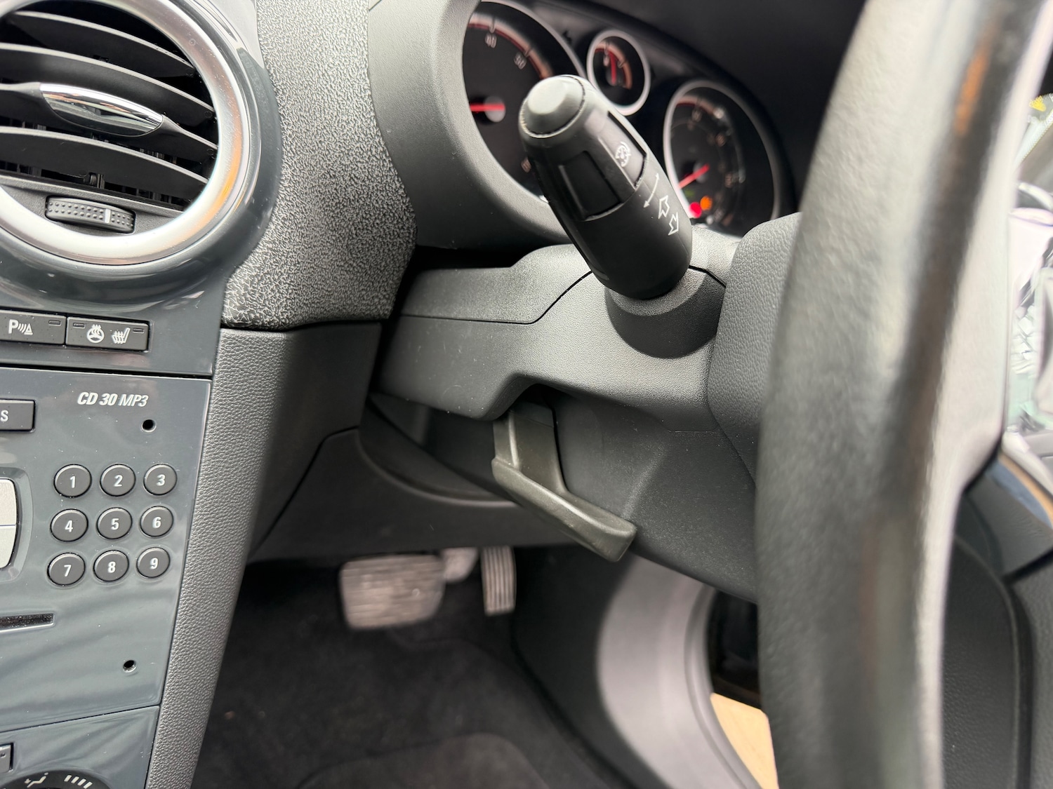 Used Vauxhall Corsa 2011 for sale - 77698501: Photo 14