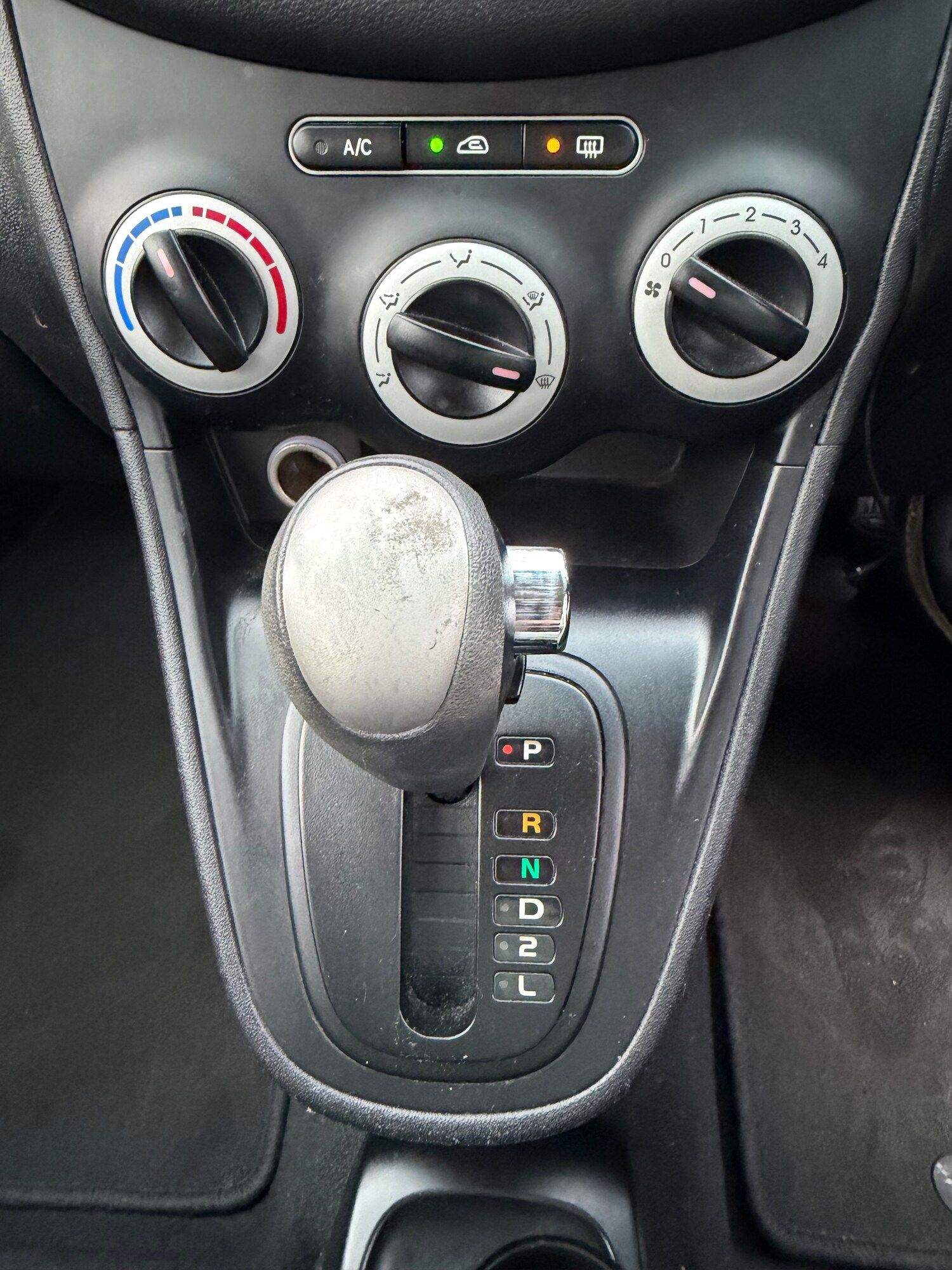 Used Hyundai i10 for sale - 77872230: Photo 22