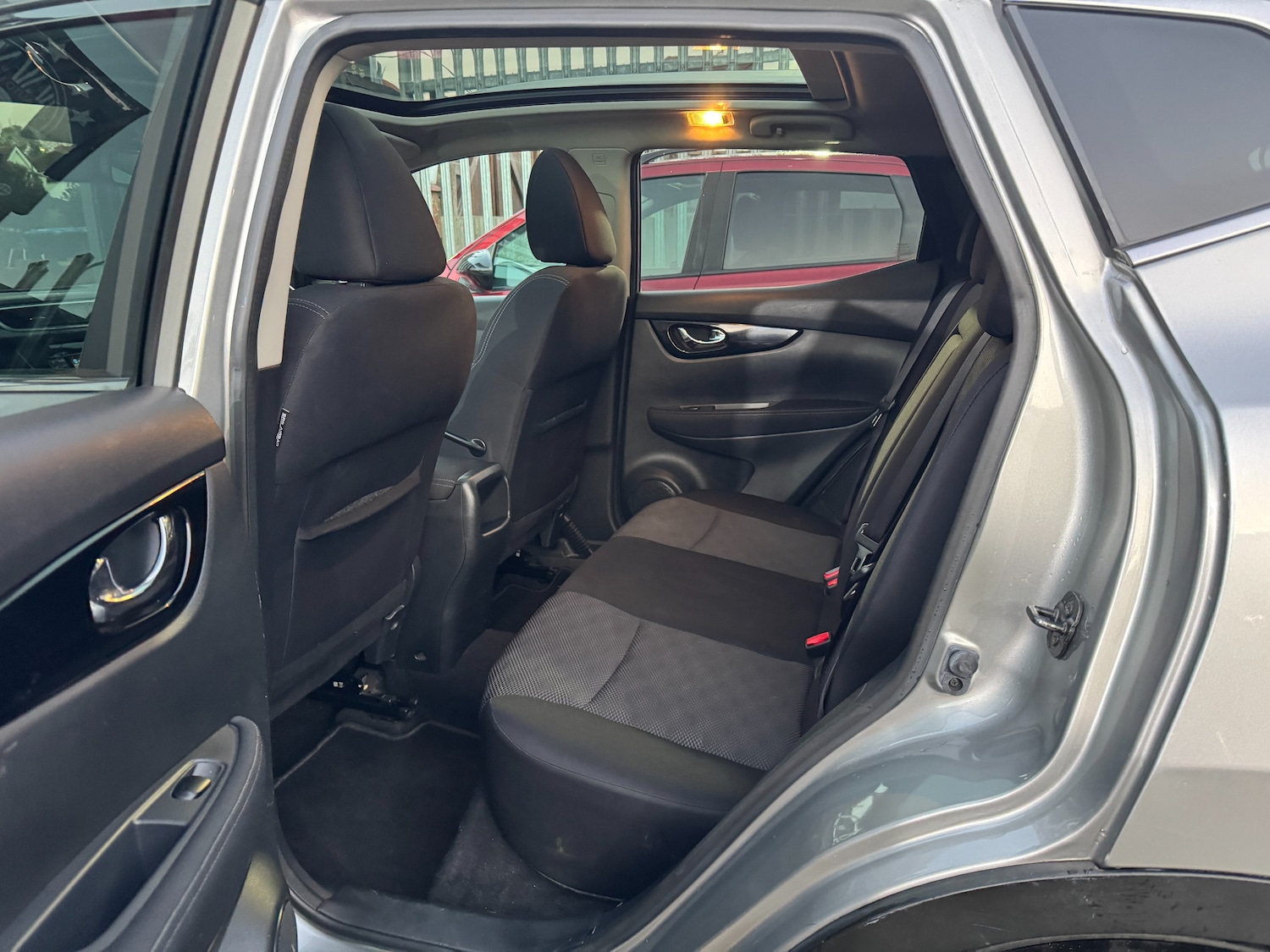 Used Nissan Qashqai 2015 for sale - 77010596: Photo 25