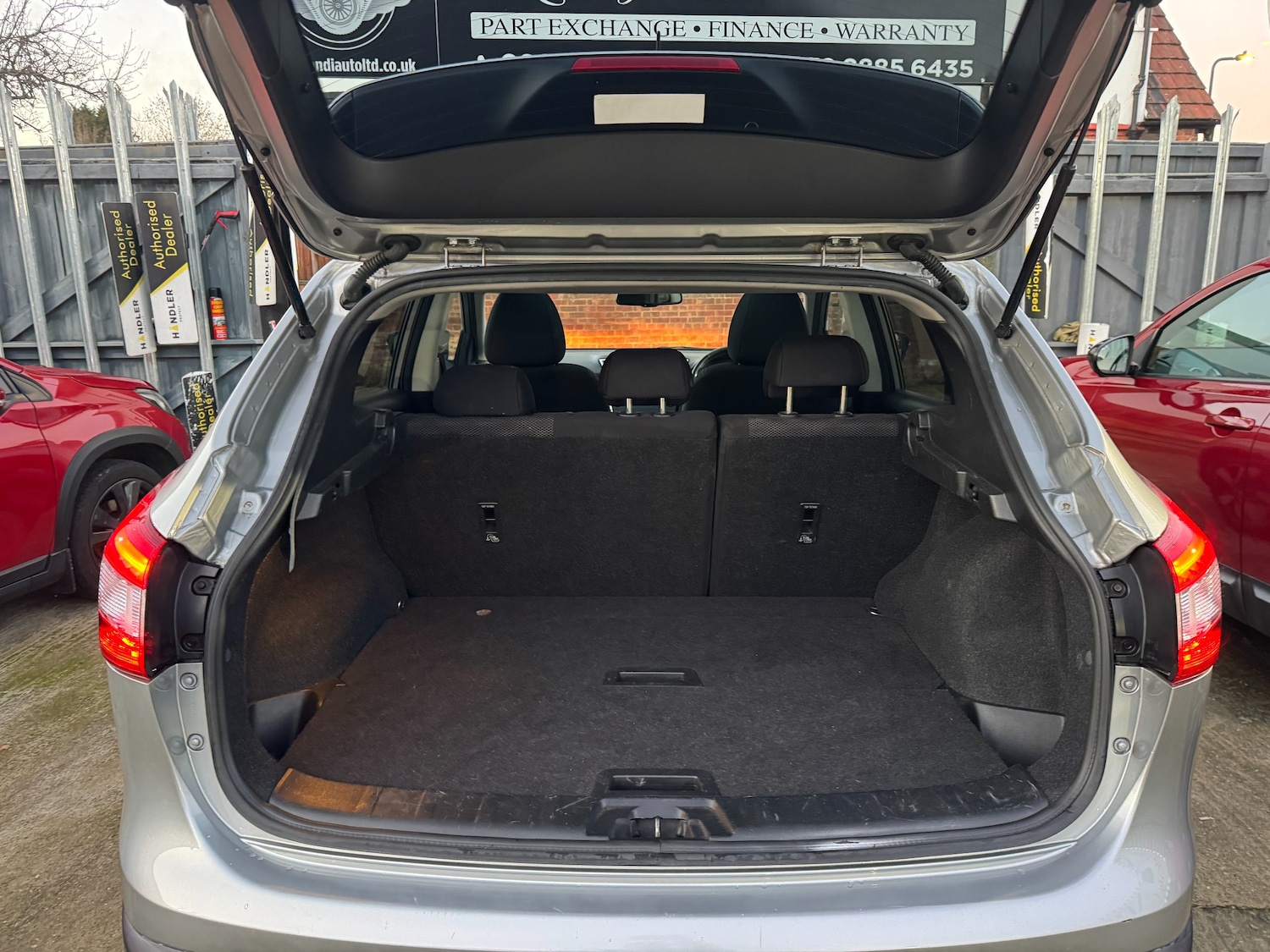 Used Nissan Qashqai 2015 for sale - 77010596: Photo 31