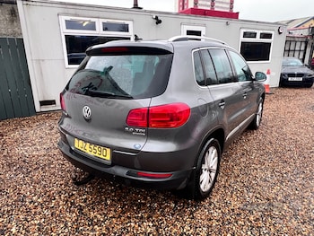 Used Volkswagen Tiguan 2012 for sale - 77599397: Photo