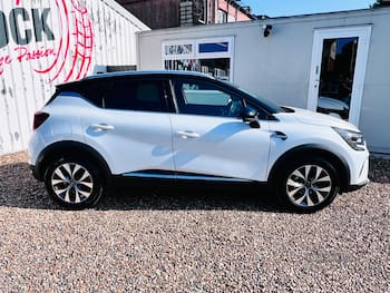 Used Renault Captur 2021 for sale - 79670580: Photo