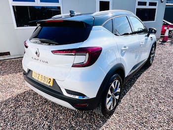 Used Renault Captur 2021 for sale - 79670580: Photo