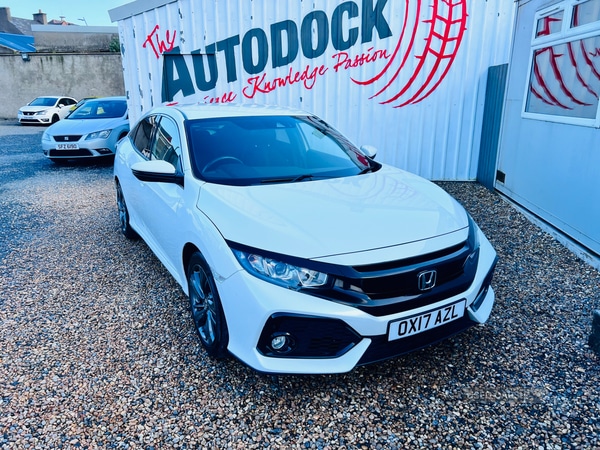 Used Honda Civic 2017 for sale - 77840470: Photo 2