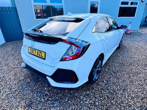 Used Honda Civic 2017 for sale - 77840470: Photo 4