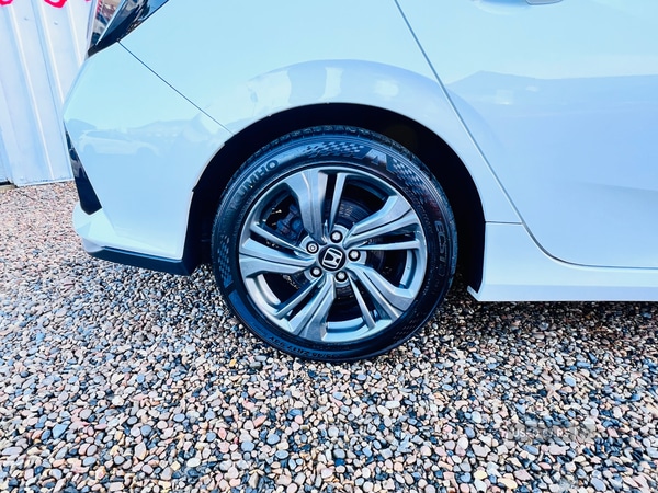 Used Honda Civic 2017 for sale - 77840470: Photo 5