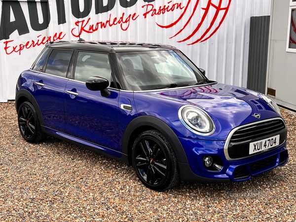 Used MINI Hatch 2019 for sale - 76099704: Photo 1