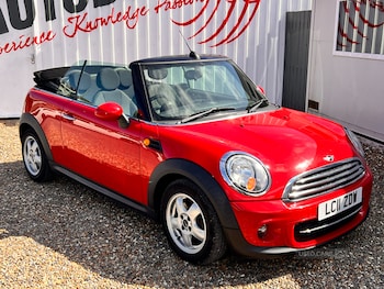 Used MINI Convertible 2011 for sale - 75670939: Photo