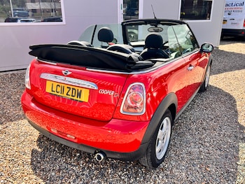Used MINI Convertible 2011 for sale - 75670939: Photo