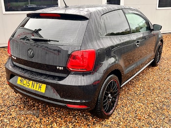 Used Volkswagen Polo 2015 for sale - 75992023: Photo