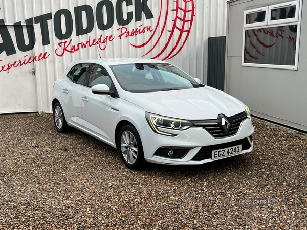 Used Renault Megane 2016 for sale - 76753762: Photo 2