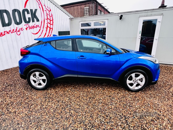 Used Toyota C-HR 2018 for sale - 77599411: Photo 3