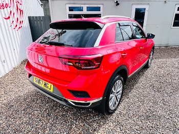 Used Volkswagen T-Roc 2018 for sale - 78276904: Photo