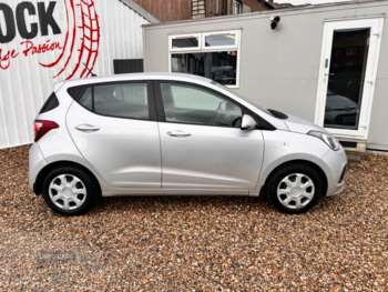 Used Hyundai i10 2014 for sale - 74777936: Photo