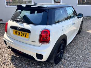 Used MINI Hatch 2019 for sale - 74350769: Photo