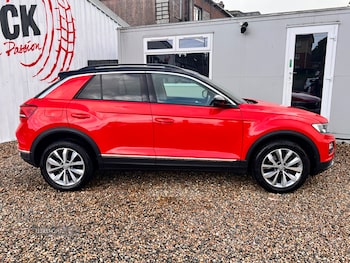 Used Volkswagen T-Roc 2018 for sale - 75991735: Photo