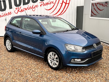 Used Volkswagen Polo 2015 for sale - 76002903: Photo