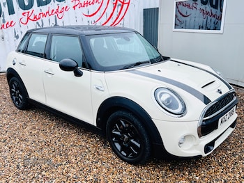Used MINI Hatch 2018 for sale - 79554271: Photo