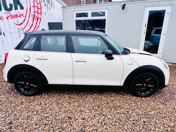 Used MINI Hatch 2018 for sale - 79554271: Photo