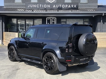 Used Land Rover Defender 2025 for sale - 78815182: Photo