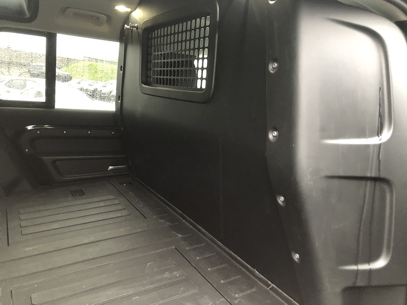 Used Land Rover Defender 2022 for sale - 77365216: Photo 26