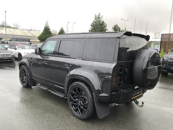 Used Land Rover Defender 110 2022 for sale - 77365216: Photo