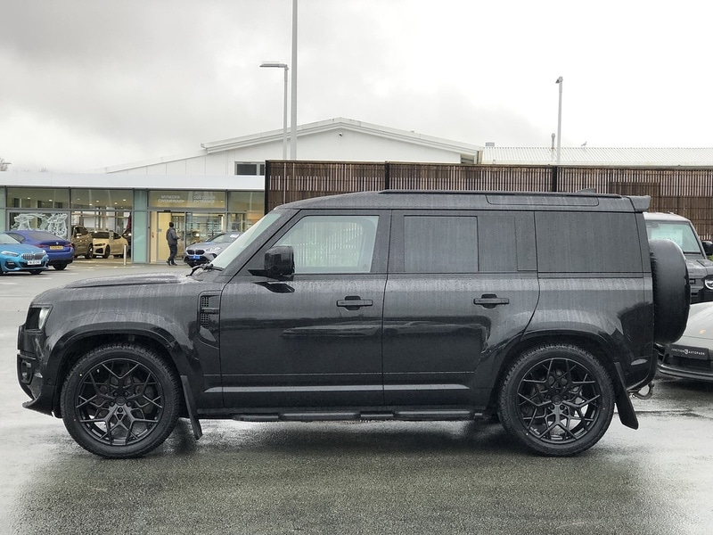 Used Land Rover Defender 2022 for sale - 77365216: Photo 4