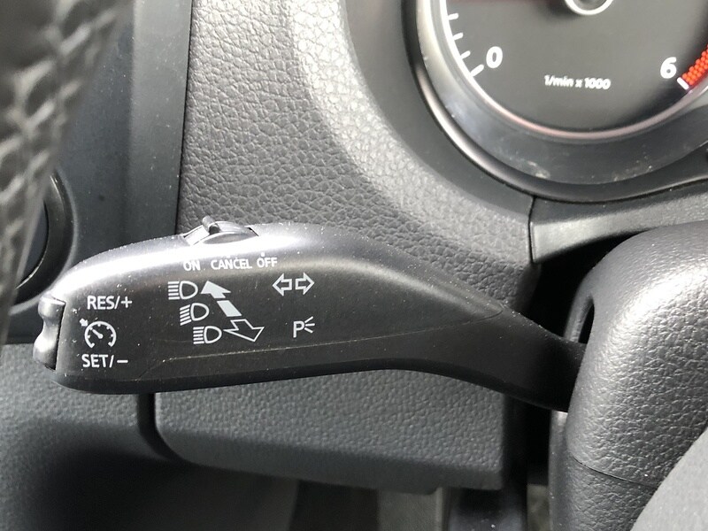 Used Volkswagen Amarok 2013 for sale - 77880628: Photo 32