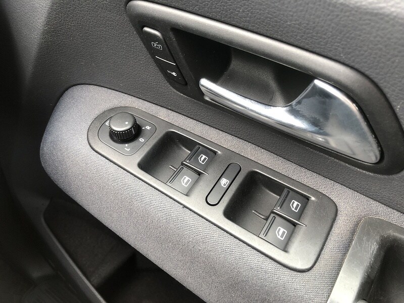 Used Volkswagen Amarok 2013 for sale - 77880628: Photo 49