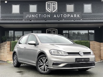 Used Volkswagen Golf 2017 for sale - 77365229: Photo