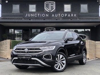 Used Volkswagen T-Roc 2023 for sale - 79599437: Photo
