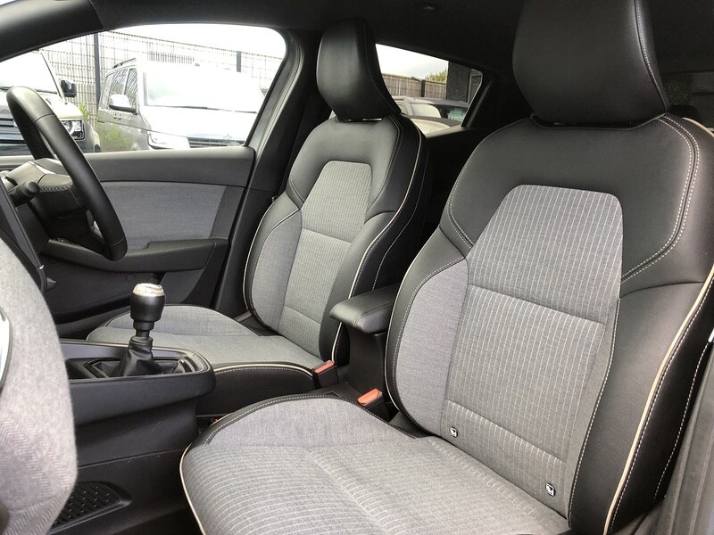 Used Renault Clio 2024 for sale - 77365213: Photo 25