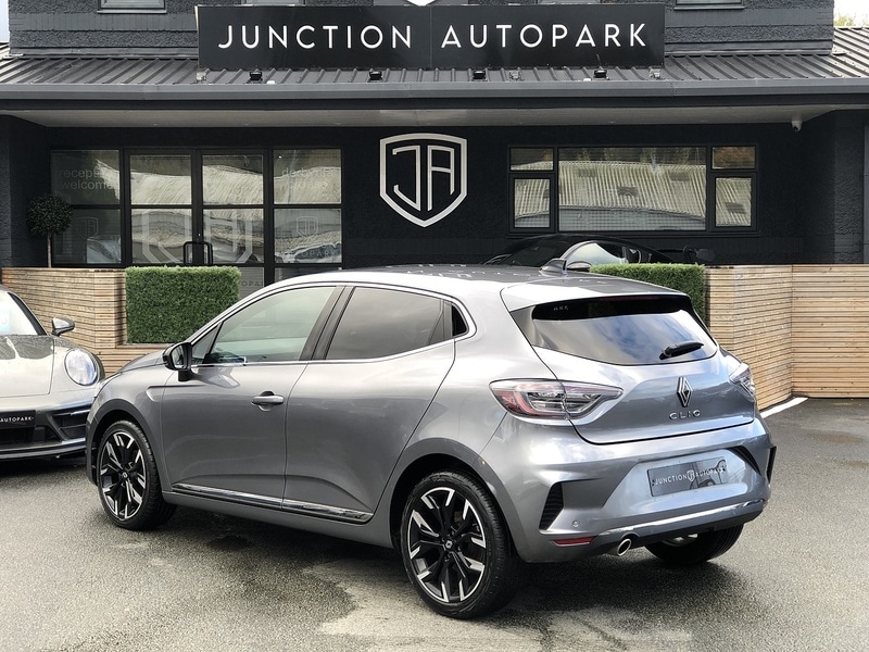 Used Renault Clio 2024 for sale - 77365213: Photo 3