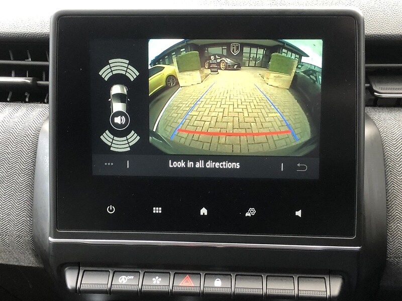 Used Renault Clio 2024 for sale - 77365213: Photo 37