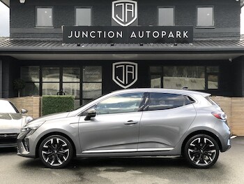 Used Renault Clio 2024 for sale - 77365213: Photo