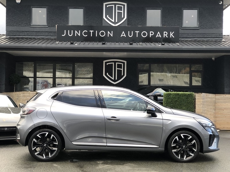 Used Renault Clio 2024 for sale - 77365213: Photo 5