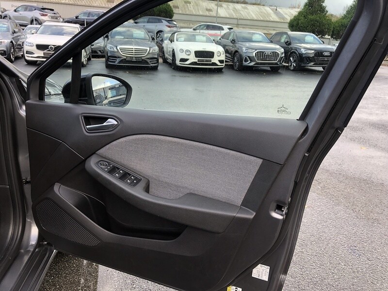 Used Renault Clio 2024 for sale - 77365213: Photo 56