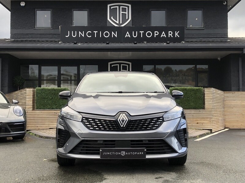 Used Renault Clio 2024 for sale - 77365213: Photo 9