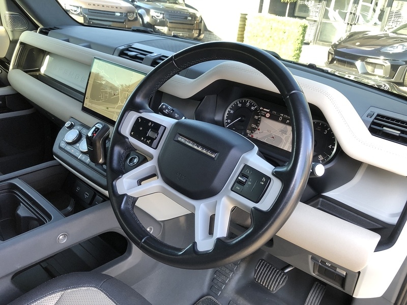Used Land Rover Defender 2022 for sale - 77749236: Photo 27