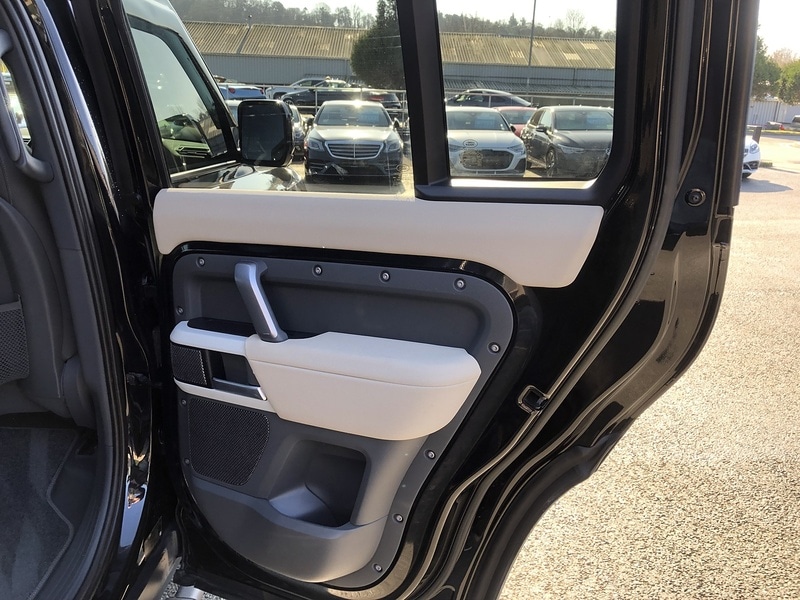 Used Land Rover Defender 2022 for sale - 77749236: Photo 67