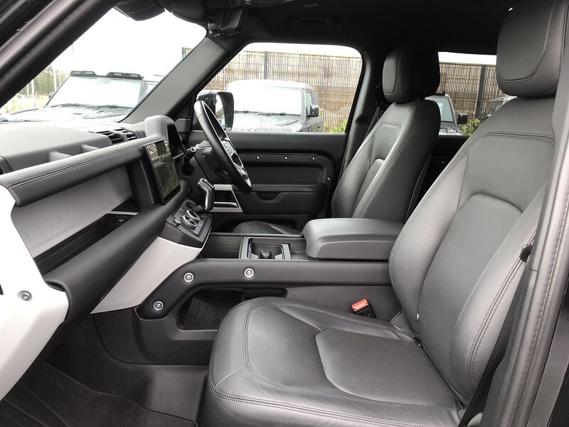 Used Land Rover Defender 2023 for sale - 78040262: Photo 24