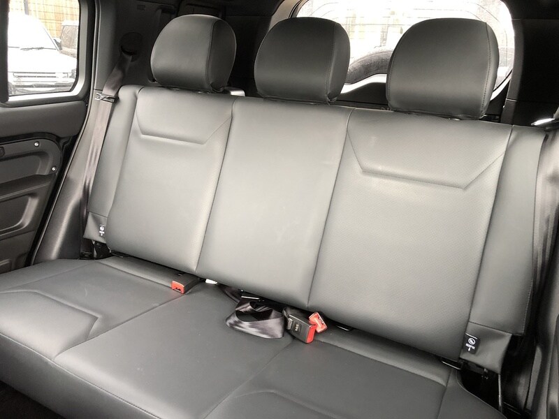 Used Land Rover Defender 2023 for sale - 78040262: Photo 28