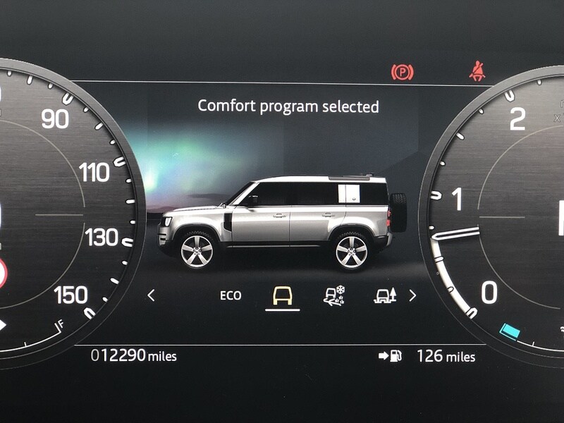 Used Land Rover Defender 2023 for sale - 78040262: Photo 32